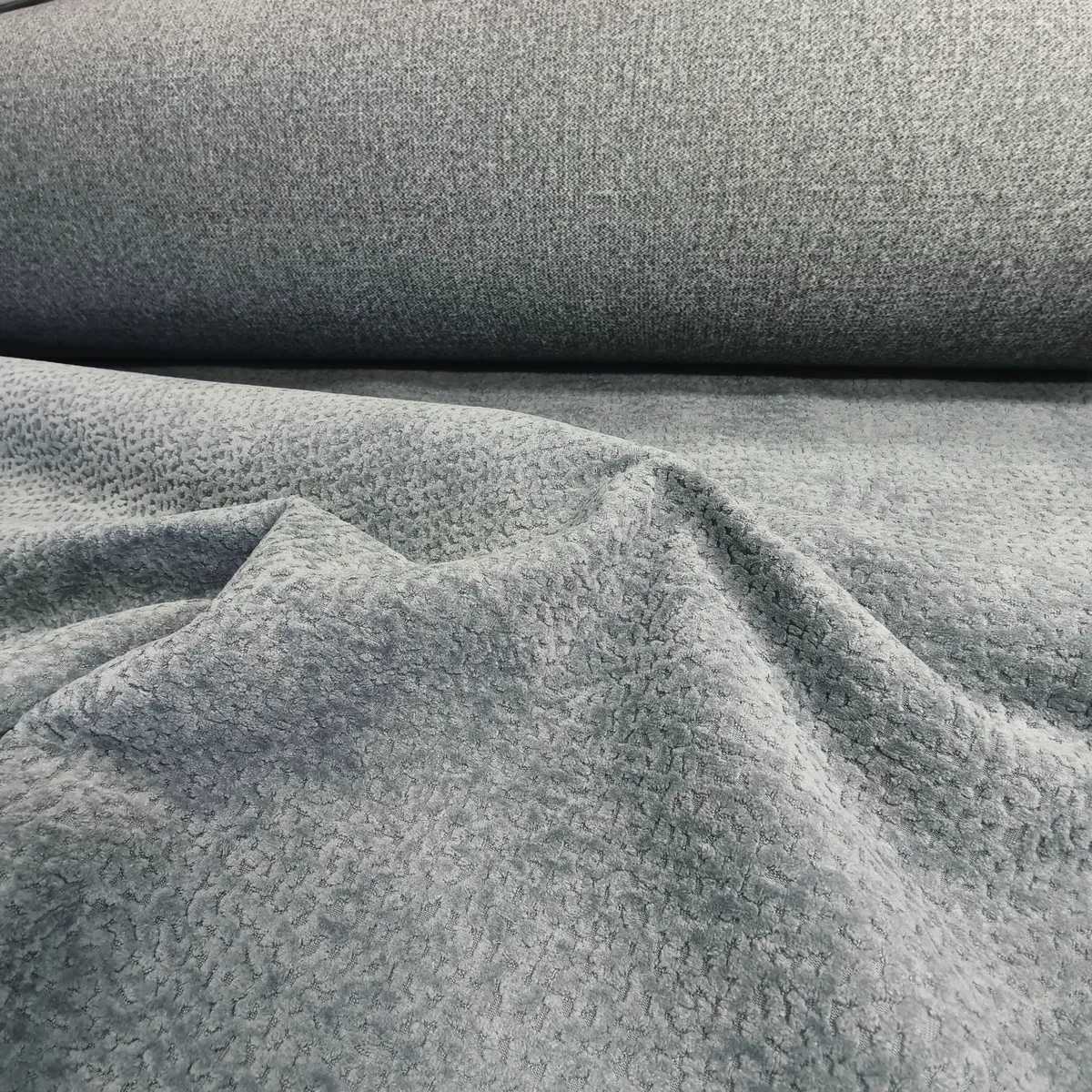 Jaguar warmte-isolerend gordijn kleur 15 Ice Blue – achterkant van de rol